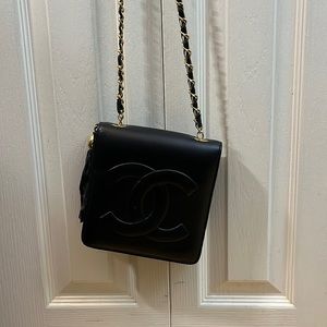 Black crossbody bag